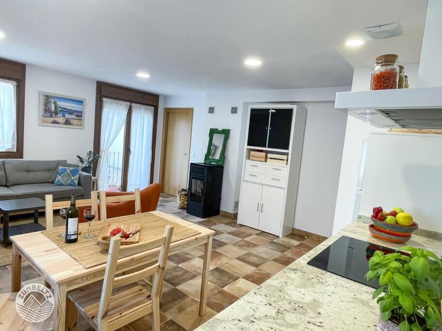 Casa Zunbeltz de 3 habitaciones en plena montaña Lezáun Exterior foto