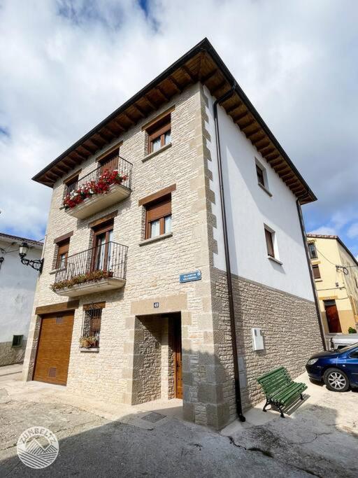 Casa Zunbeltz de 3 habitaciones en plena montaña Lezáun Exterior foto