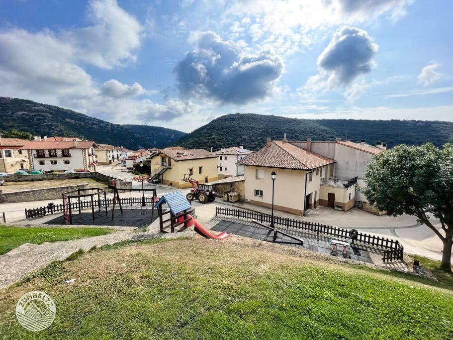 Casa Zunbeltz de 3 habitaciones en plena montaña Lezáun Exterior foto